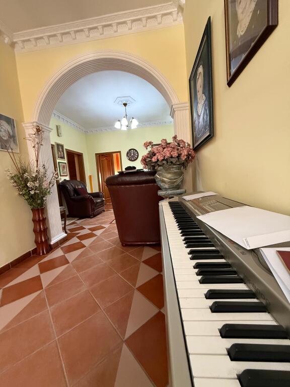 Vendita Casa 3+1 vicino alla scuola "Halim Xhelo", Vlorë