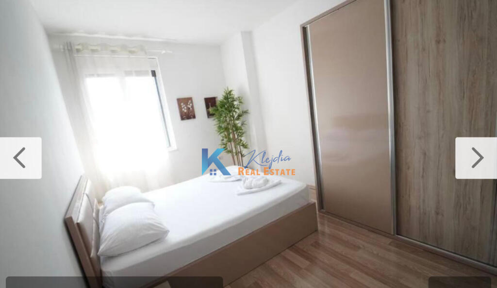 1+1 apartment for rent in the Center, near Toptani