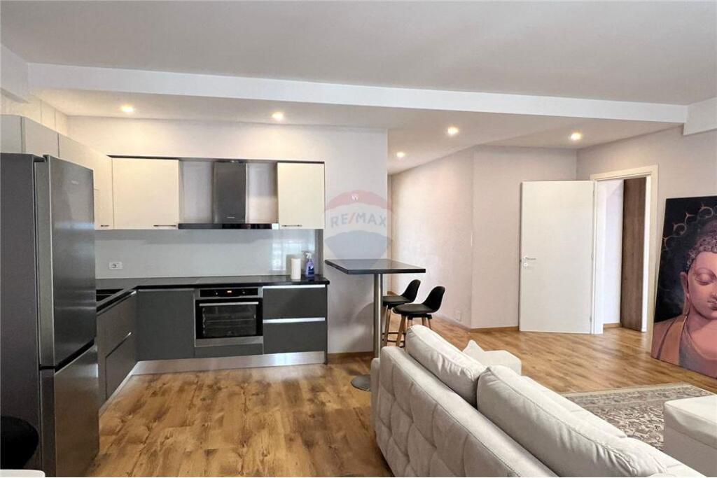 APARTAMENT 2+1 ME QIRA