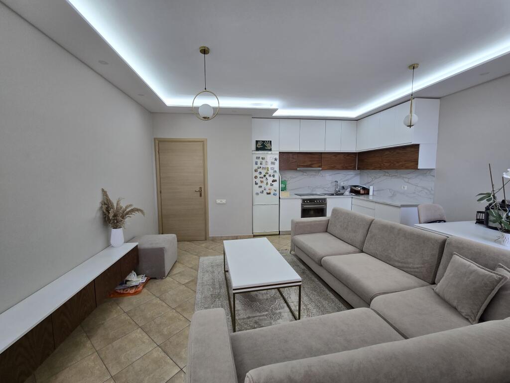 Apartment for sale 1+1 in Shkoze!