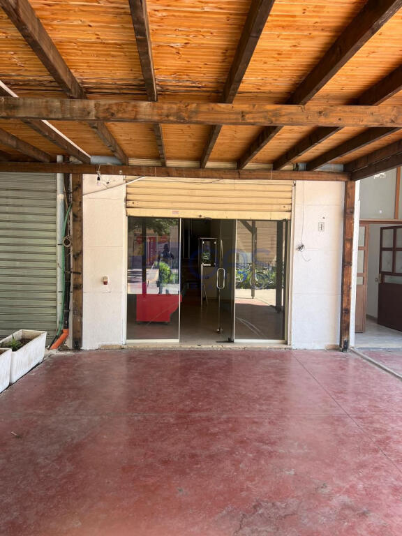 Biznesi për qira në Rrugën 5 Maji