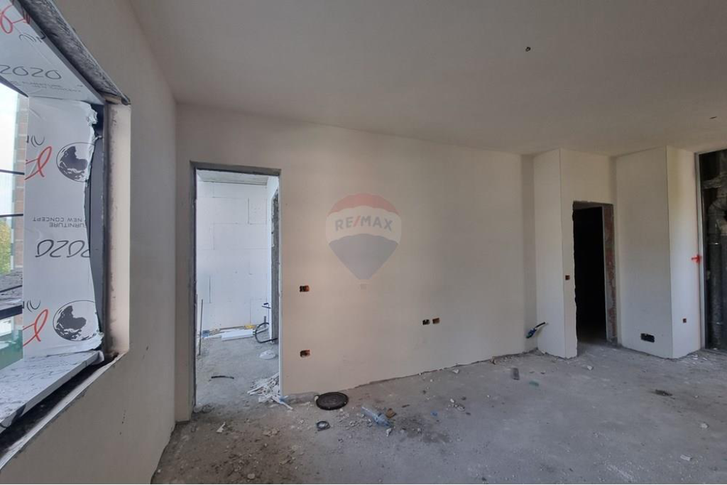 1+1 APARTMENT FOR SALE AT CORNER RESIDENCE!