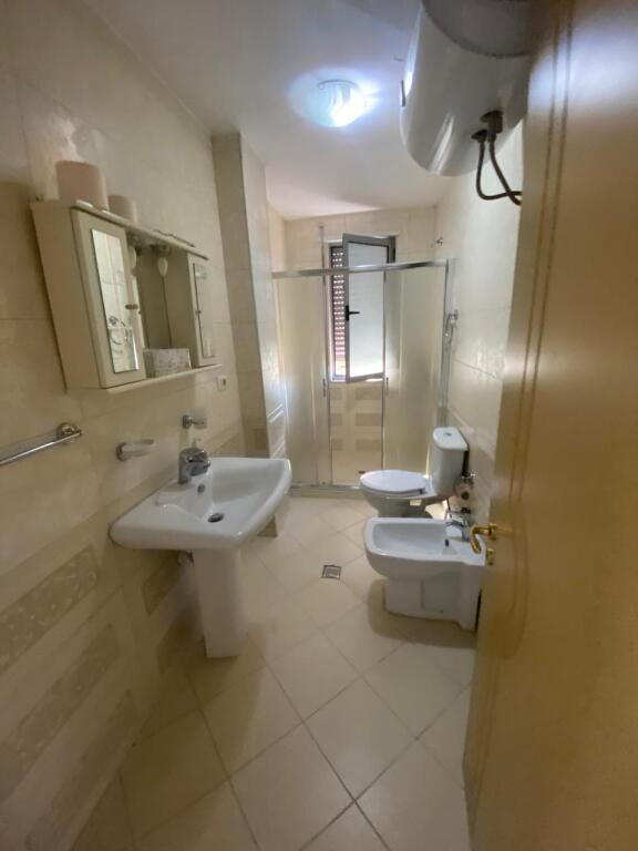 For sale Apartment Liqeni street peti