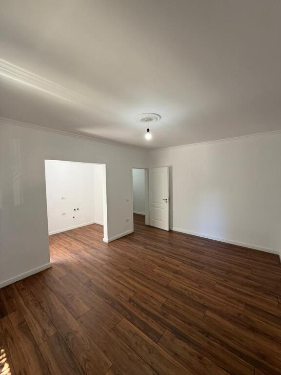 APARTAMENT 1+1 NE SHITJE, TEK HOTEL DIPLOMAT, MBRAPA KOMPLEKSIT DELIJORGJI