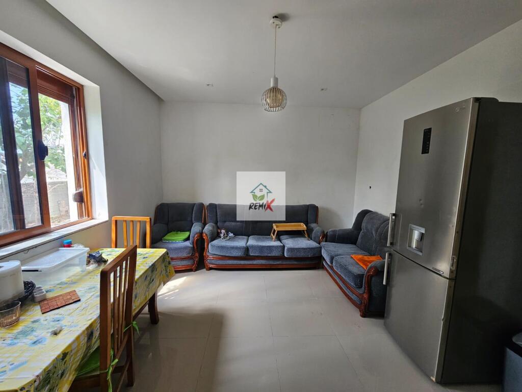 SHTEPI PRIVATE PER SHITJE, XHAFZOTAJ, DURRËS