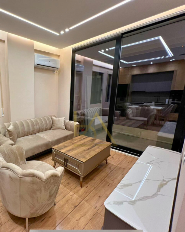 🏡 1+1 Apartment for Sale – Uji i Ftohtë, Vlorë 📍 Located on a quiet hill with greenery 🌿