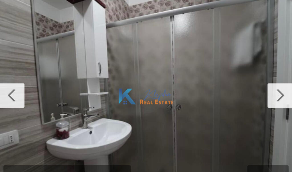1+1 apartment for rent in the Center, near Toptani