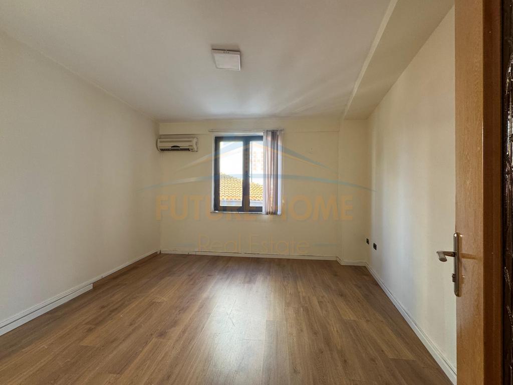 Business Space for Rent, Dibra Street
