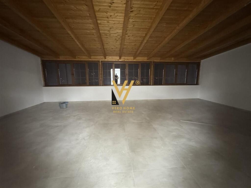 360M2 SPACE FOR RENT IN SAUK