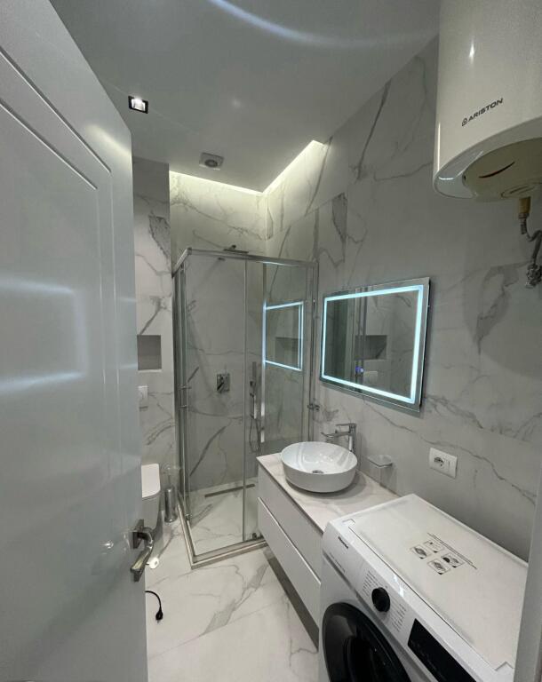For rent 2+1 apartment with 2 bathrooms - in the center of Tirana, near the 9-story buildings