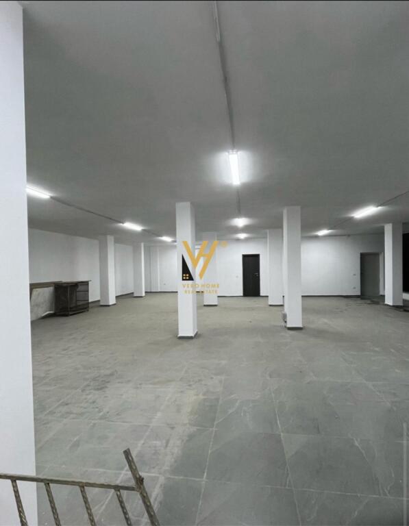 BUSINESS SPACE OF 300M2 FOR RENT IN PASKUQAN