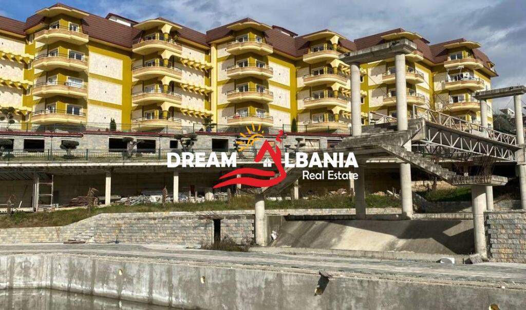Apartment 3+1+2 +2 balconies at the Residence “Lake Land” in Farke