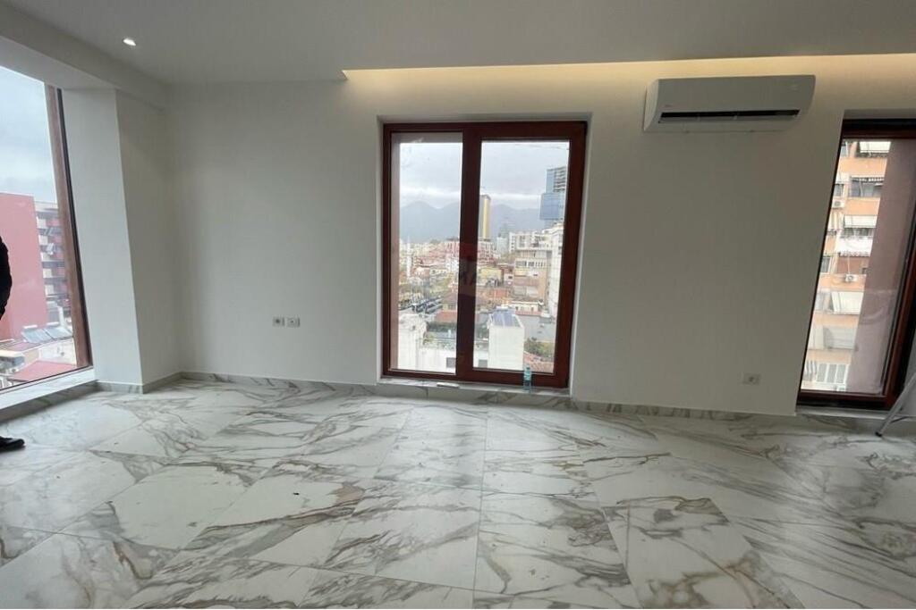 Apartment for sale 21 December + parking space