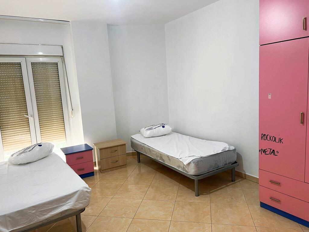 Apartament 2+1 për qira pranë Don Bosko, afër Vizion Plus