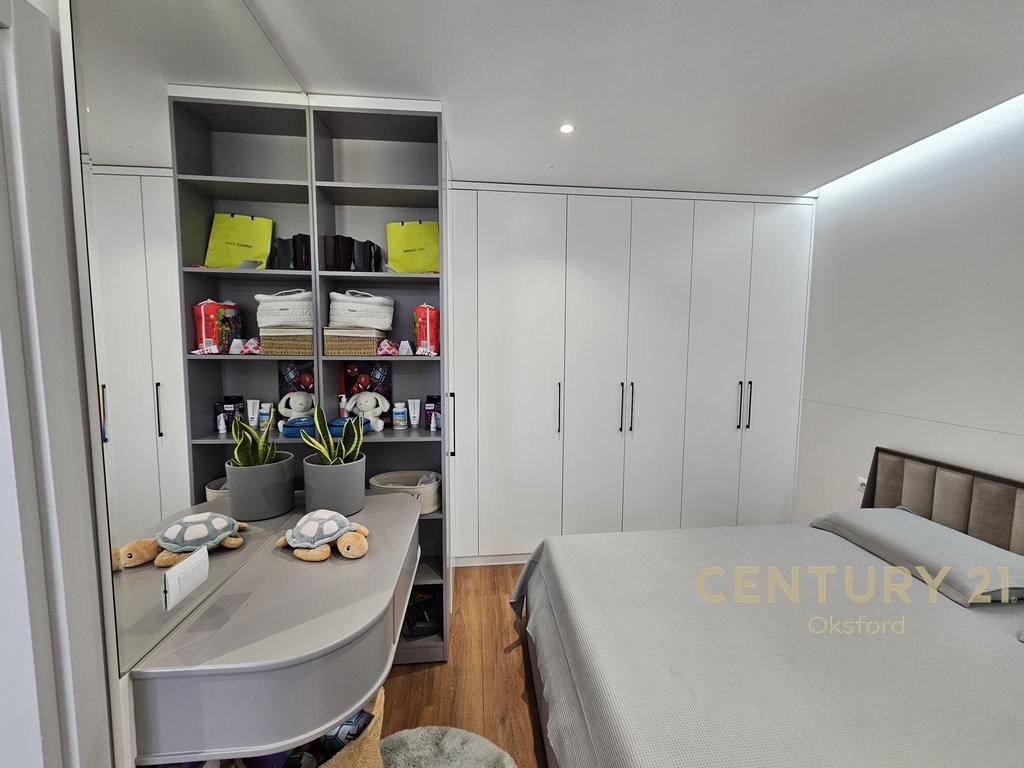 APARTMENT 1+1 WITH PARKING SPACE FOR RENT AT THE FORMER AVIATION FIELD, MODERN LUXURIOUS FURNITURE