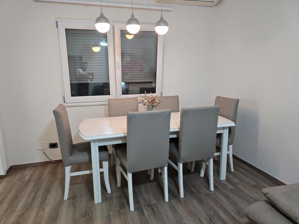 Appartamento 1+1 in affitto, Pazari i Ri