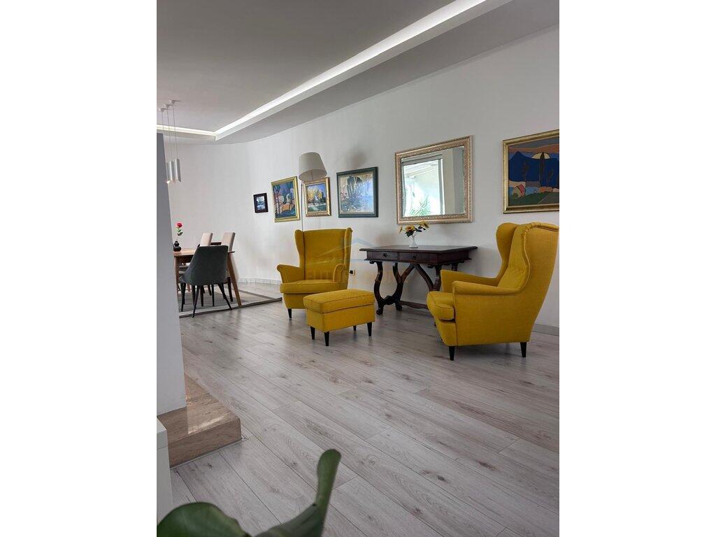 For sale Apartment 2+1+2+Veranda, Block