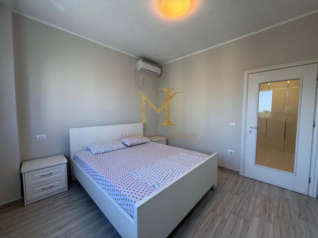 Apartament 2+1 për Shitje, Rrota Kuqe, Vijë e Parë me Detin!!