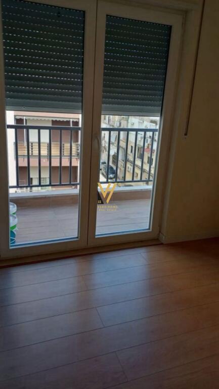 OFFICE 87M2 FOR RENT ON HOXHA TAHSIM STREET