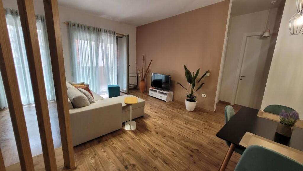 Apartment - For Rent - Delijorgji Complex