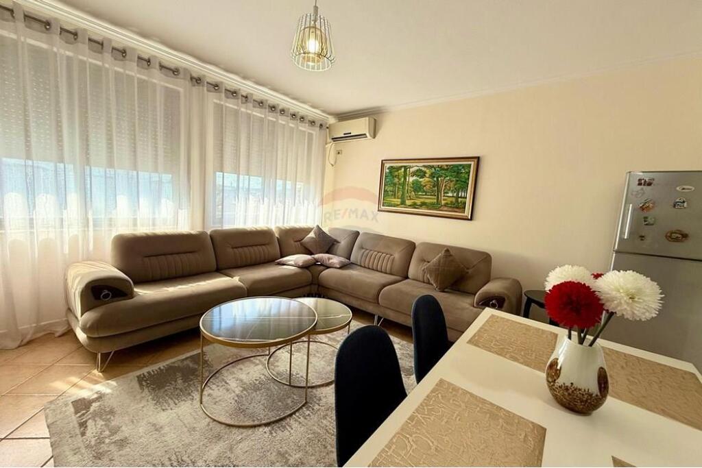 2+1+2 APARTMENT FOR RENT IN KINOSTUDIO