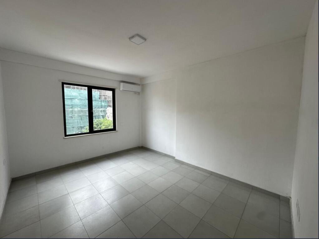 Office Space for Rent at Pazari i Ri