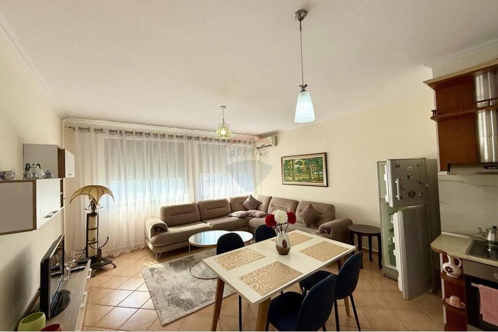 2+1+2 APARTMENT FOR RENT IN KINOSTUDIO
