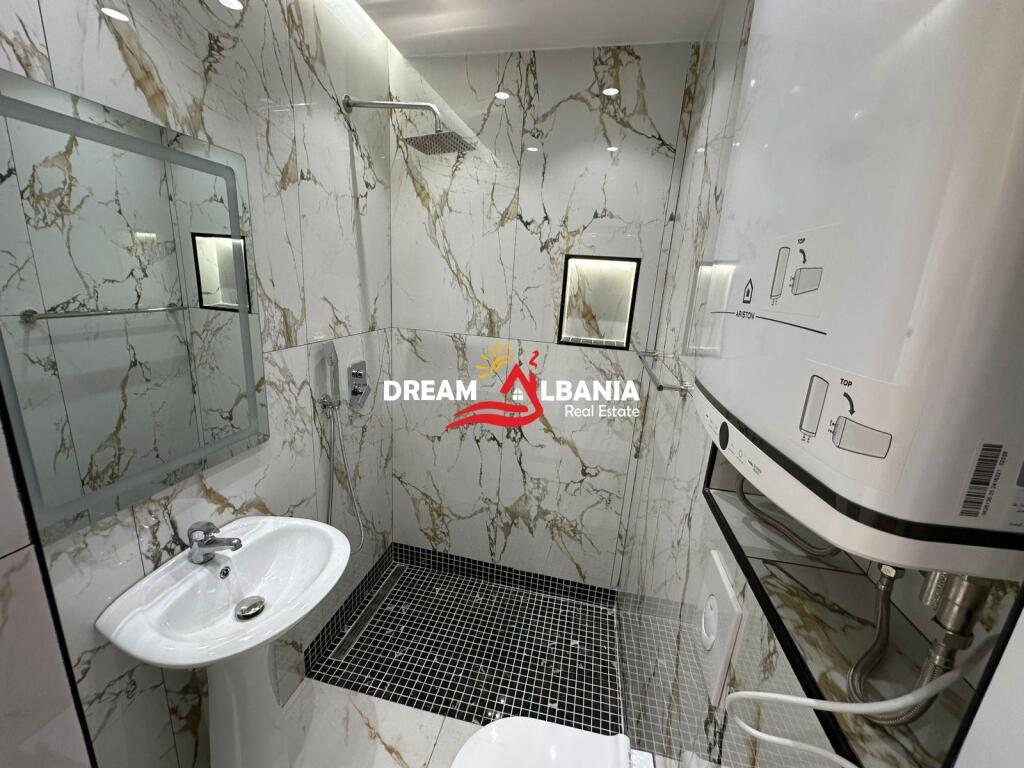 Two-story space for rent on Elbasan Street, near the American Embassy - Ideal for offices and educational centers (ID 4251396)