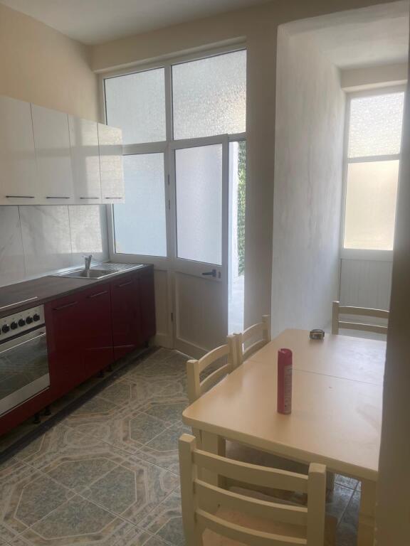 1+1 Apartment Red School