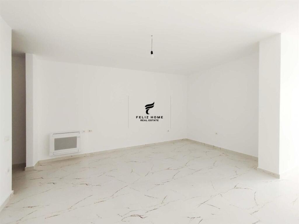OFFICE FOR RENT 87 M2 CENTER