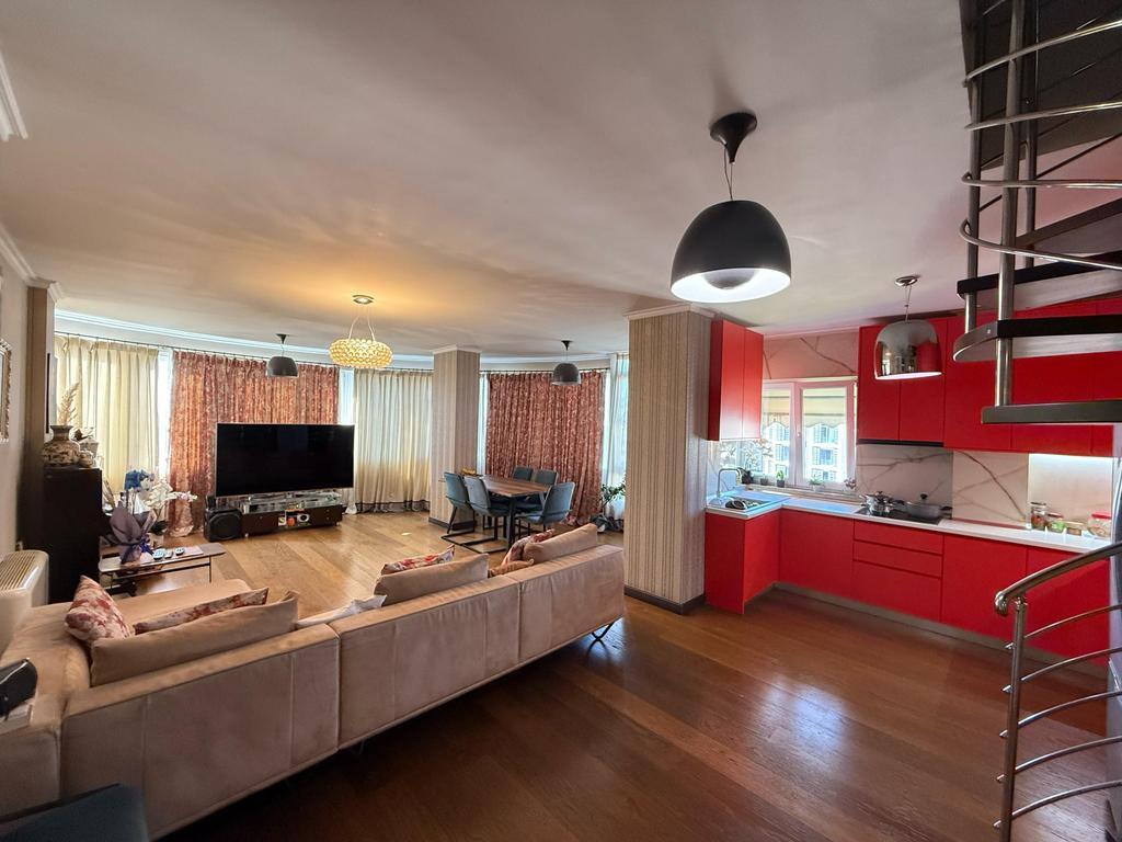 Sale, Duplex 3+1+2, Building with Arrow, Tirana!