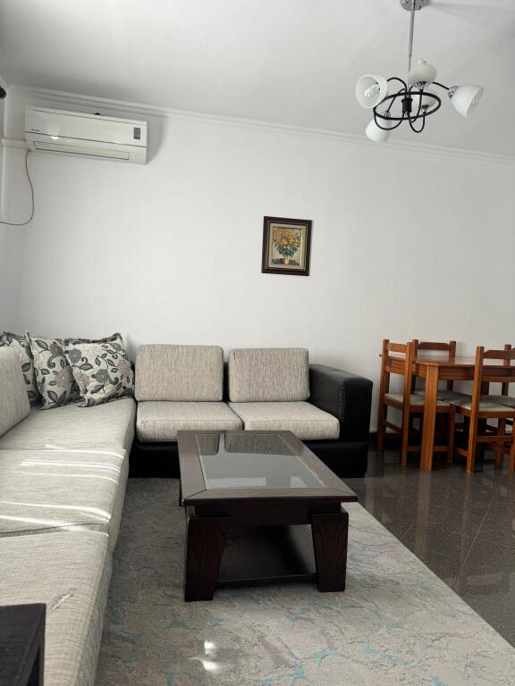 2+1 apartment for rent at Ish Tregu Elektrik