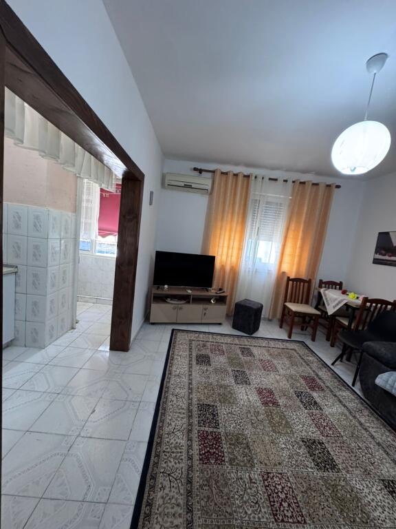 Apartment 2+1 for rent, Kavaja Street, near Condor Center