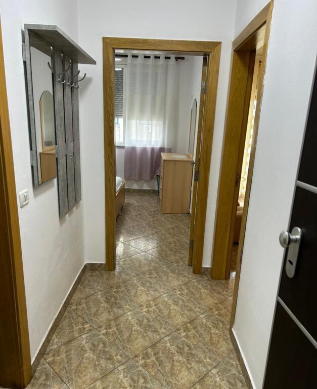 HOUSE FOR RENT - FORMER EXHIBITION "ALBANIA TODAY", NEXT TO THE COURT, OPPOSITE THE GOLDEN GRIP