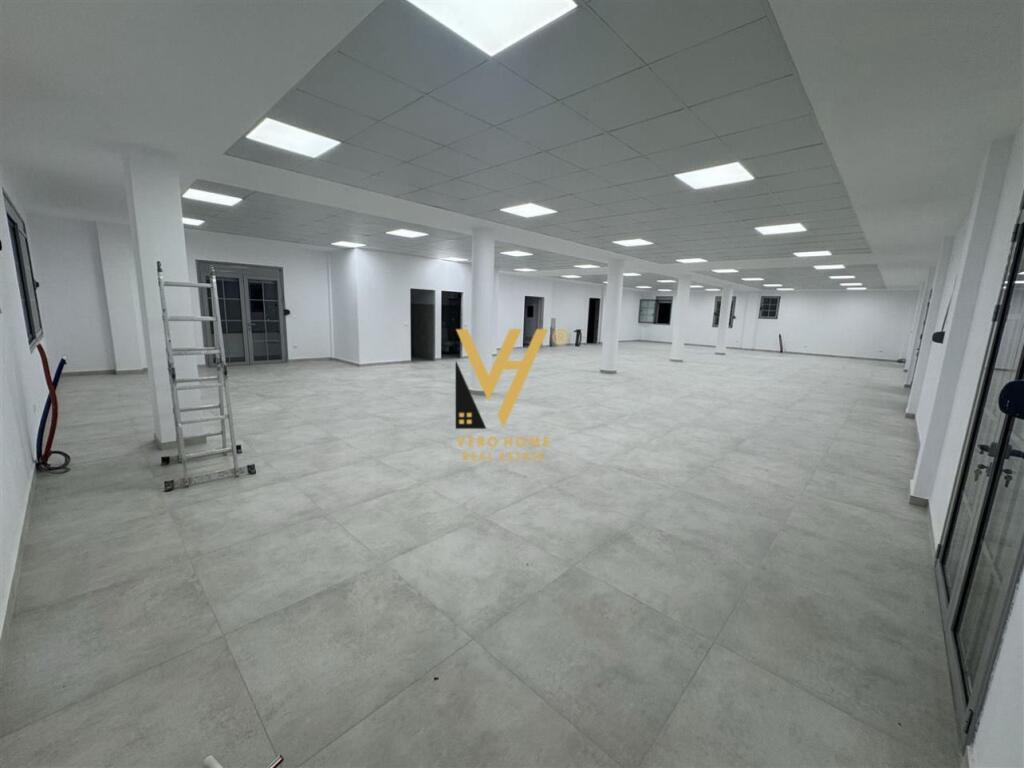 360M2 SPACE FOR RENT IN SAUK