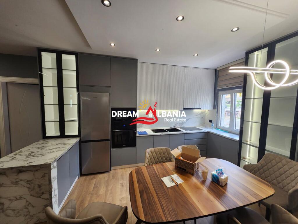 Luksoz Apartment 2+1+2 for rent in Farke at Lake Land Residence in Tirana