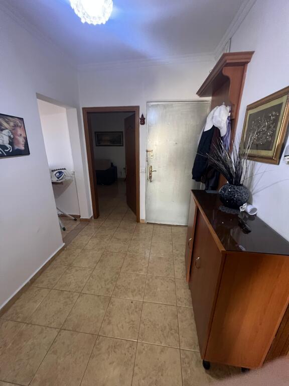 For sale super Apartment 2+1 Spitali i traumes, Laprake
