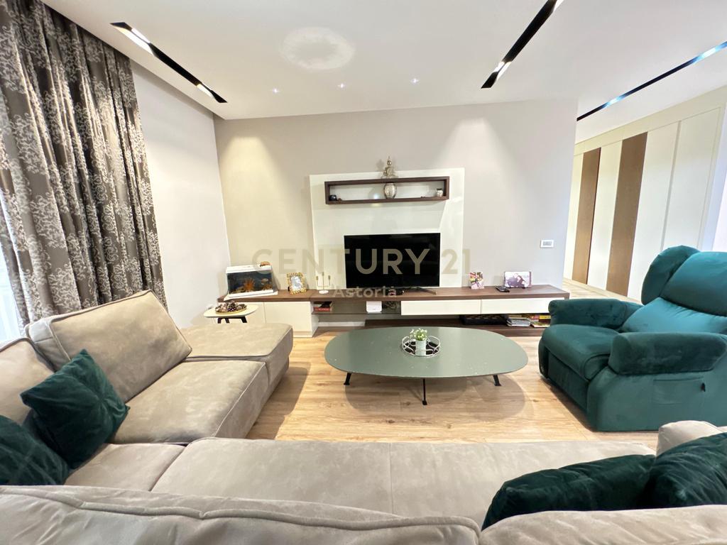 Delijorgji Complex, Apartment 2+1+2+Parking space for rent