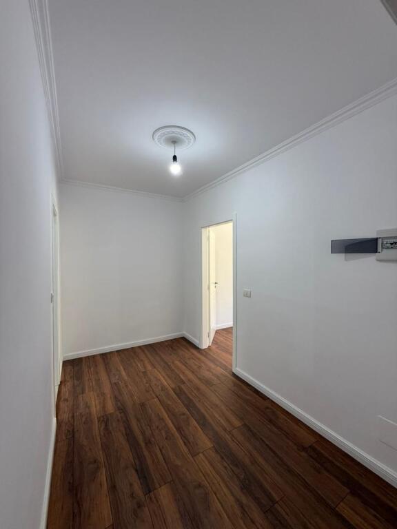 APARTAMENT 1+1 NE SHITJE, TEK HOTEL DIPLOMAT, MBRAPA KOMPLEKSIT DELIJORGJI