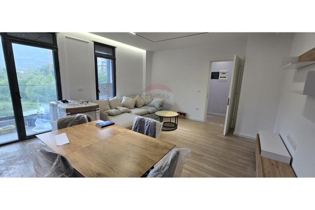 Apartment 1+1 with parking space for rent.
