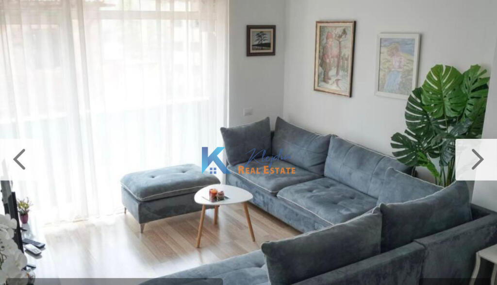 1+1 apartment for rent in the Center, near Toptani