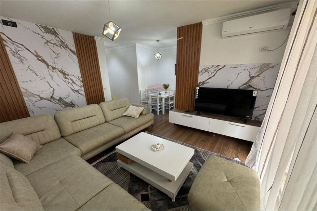 Apartament 2+1+2 me qira ne Astir