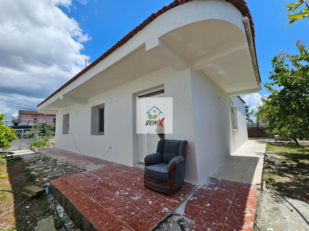 SHTEPI PRIVATE PER SHITJE, XHAFZOTAJ, DURRËS