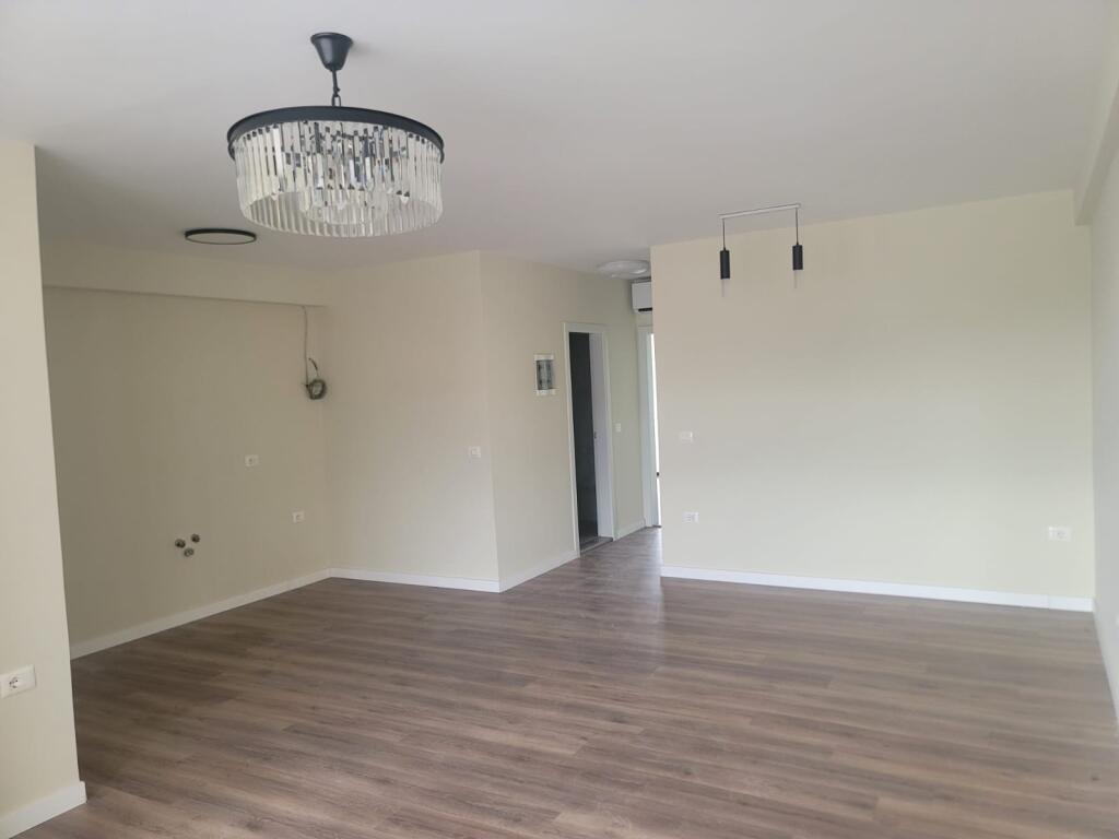 Apartament për shitje 2+1