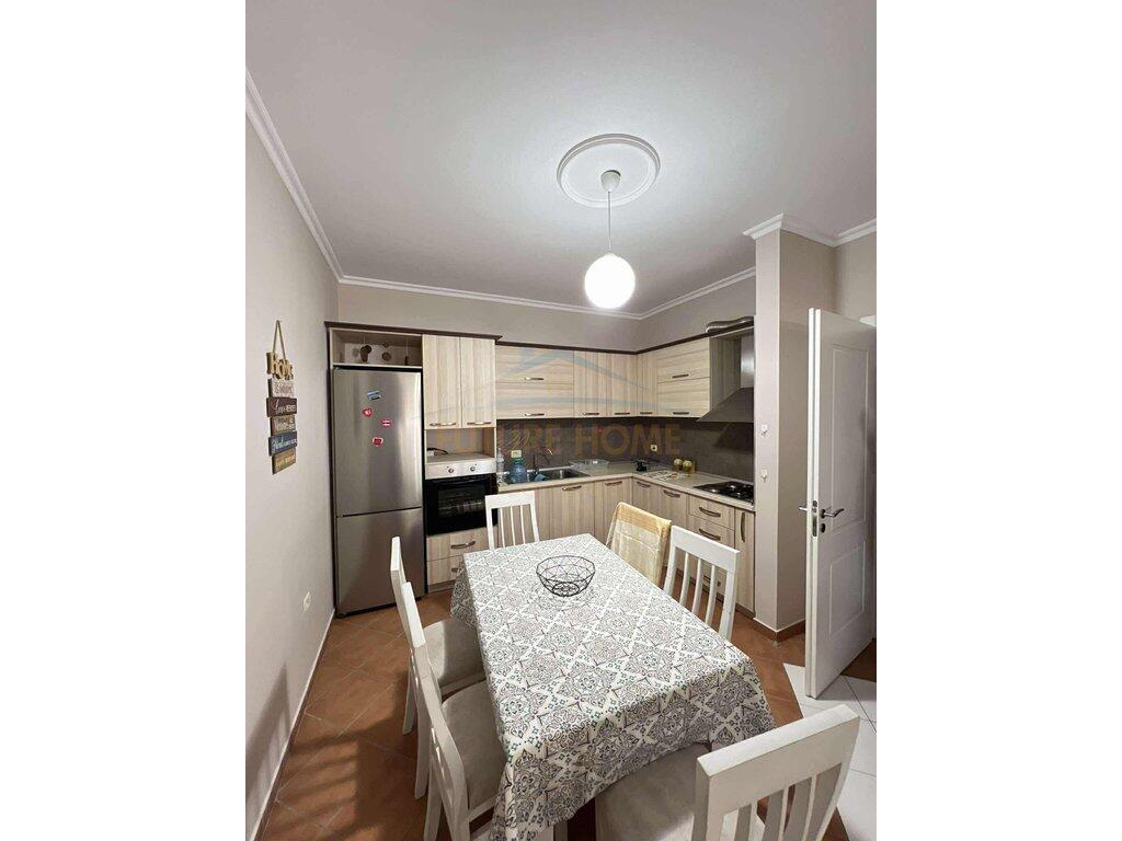 Rent, Apartment 3+1+2, Unaza e Re