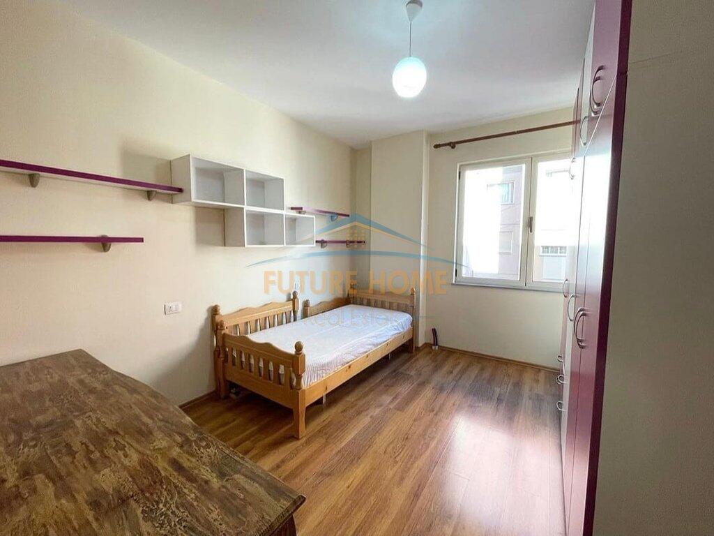 Qera, Apartament 2+1+2, Unaza e Re, Tiranë.