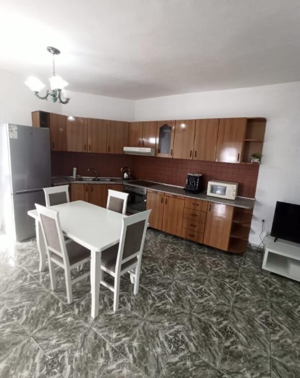 Apartament Me Qera 2+1+2 Ballkone