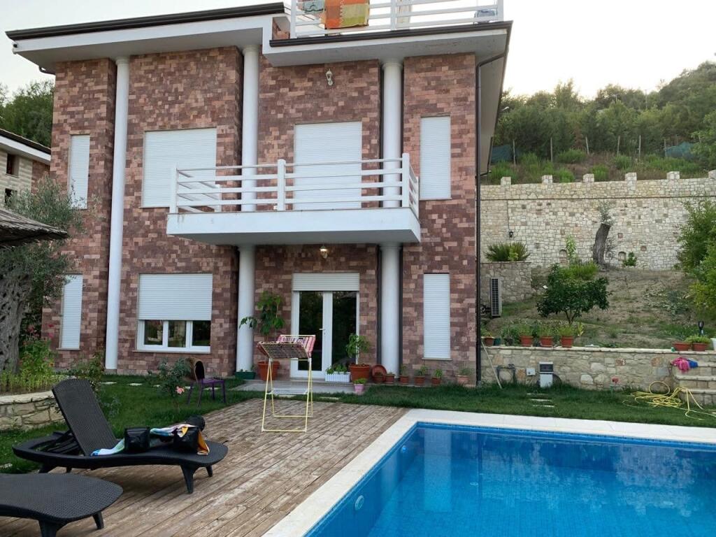 Villa for sale!!!