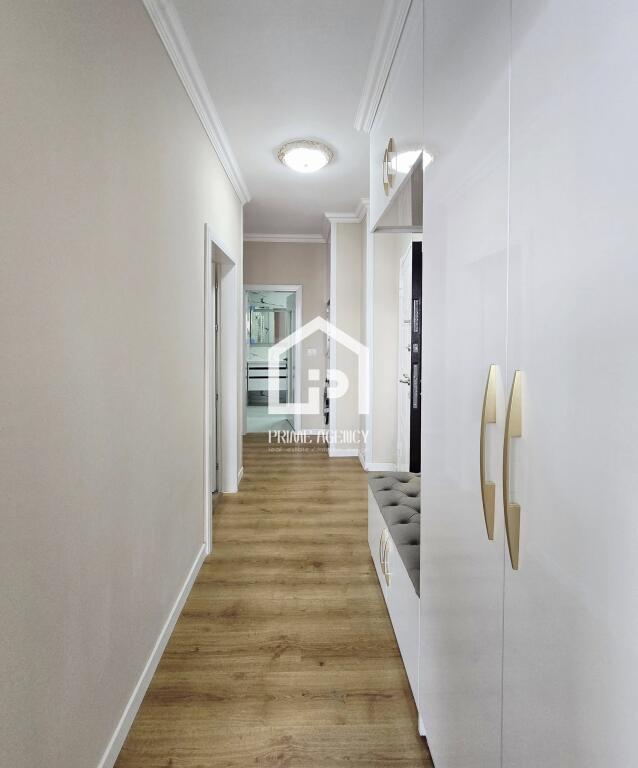 SHITET: Apartament 2 + 1/Qendra Pogradec Kapri/PAMJE NGA LIQENI