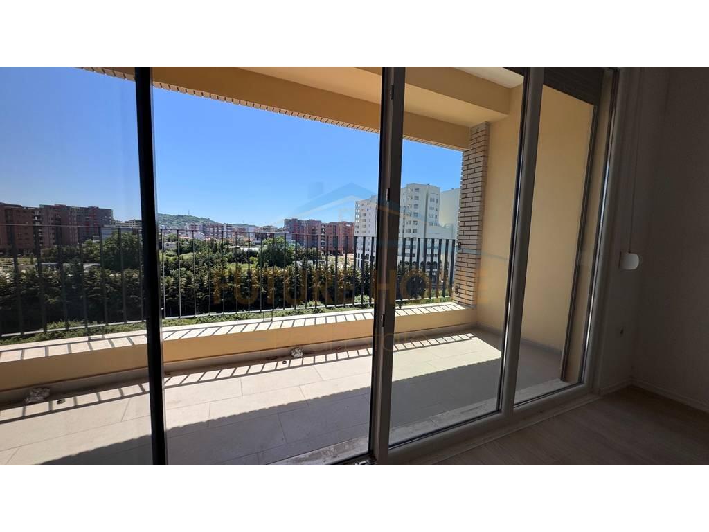 Shitet Apartament 3+1+2, Fusha e Aviacionit